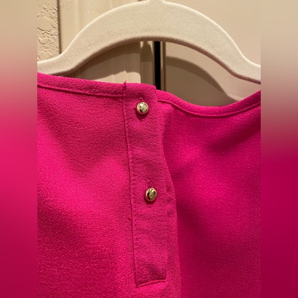 Atmosphere Fuchsia Hot Pink Sleeveless Blouse W/ Scalloped Bottom Hem (Size 12) - Picture 7 of 13